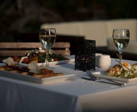 Waterloo Bay Hotel - Accommodation NSW 1