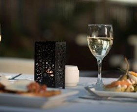 Waterloo Bay Hotel - Accommodation NSW 2