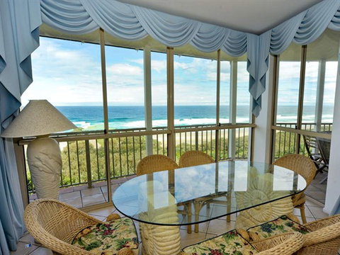 Whale Watch Resort Apartments - Accommodation NSW 0