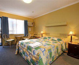 Ambassador Motor Inn - Accommodation NSW 1