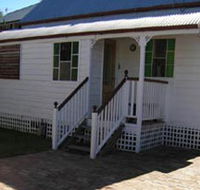 A Pine Cottage - Accommodation NSW
