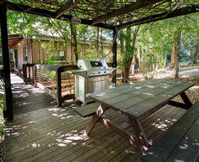 Mt Glorious Getaway Cottages And Conference Centre - Accommodation NSW 2