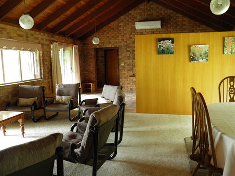 Coucals Of Mount Crosby - Accommodation NSW 0