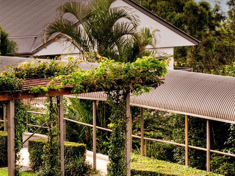 Mercure Clear Mountain Lodge Spa And Vineyard - Accommodation NSW 4