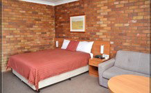 Peter Allen Motor Inn - Tenterfield - Accommodation NSW 1