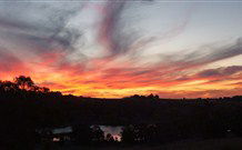 Amazing Country Escapes - Lakeview Luxury Cabins - Accommodation NSW 6