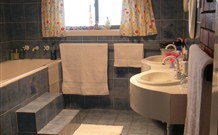 A Sunset View Bed And Breakfast - Accommodation NSW 1