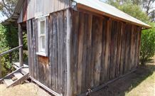 Aberfeldie Cottage B And B - Accommodation NSW 4