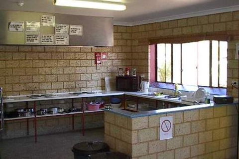 Kalgoorlie YHA - Accommodation NSW 4