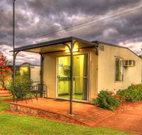 Yarraman Caravan Park  Cabins - Accommodation NSW