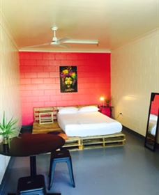 Adventurers Backpackers Resort - Accommodation NSW 1