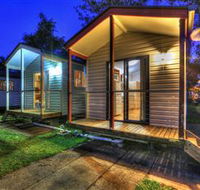 Wallace Motel and Caravan Park - Accommodation NSW