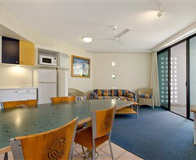 Beach Club Resort Mooloolaba - Accommodation NSW 3