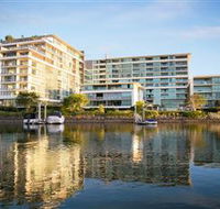 ULTIQA Freshwater Point Resort - Accommodation NSW