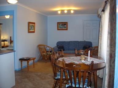 Lake Front Motel - Accommodation NSW 7