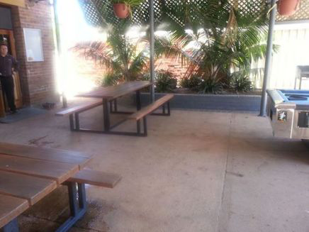 Ellalong Hotel - Accommodation NSW 7