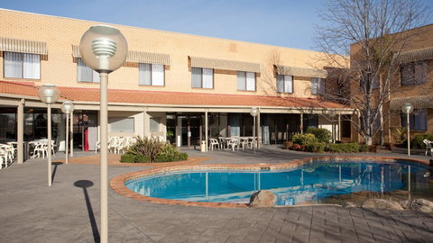 Best Western Plus Garden City Hotel - Accommodation NSW 2