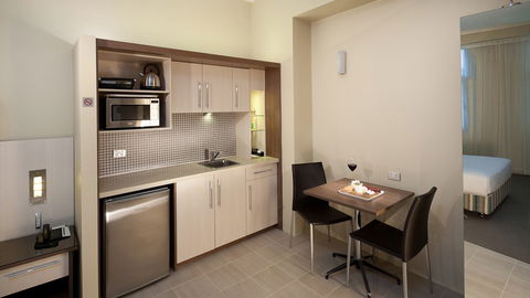 Best Western Plus Hotel Stellar - Accommodation NSW 11