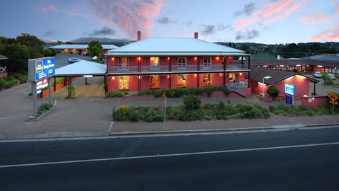 Best Western The Henry Parkes - Accommodation NSW 0