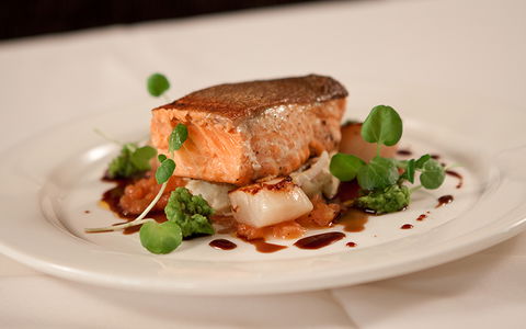 Best Western Plus Charles Sturt Suites And Apartments - Accommodation NSW 20