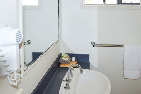 BEST WESTERN Boulevard Lodge - Accommodation NSW 11