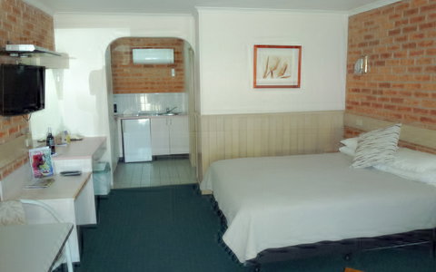BEST WESTERN Colonial Motor Inn - Accommodation NSW 11
