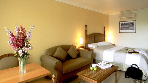 Best Western Plus The Tudor Box Hill - Accommodation NSW 1