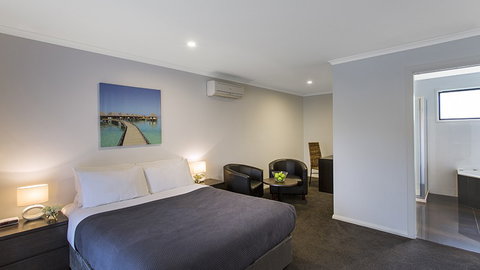 BEST WESTERN Colonial Village Motel - Accommodation NSW 3