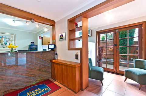 BEST WESTERN Tudor Motor Inn - Accommodation NSW 2