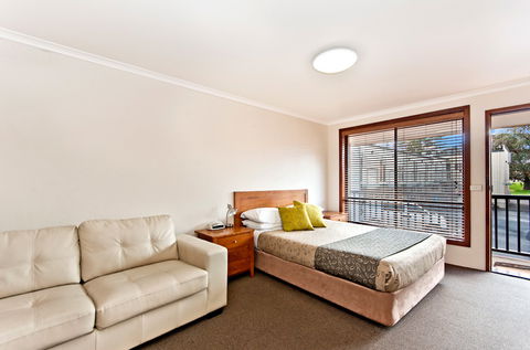 BEST WESTERN Tudor Motor Inn - Accommodation NSW 4