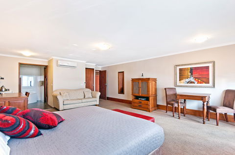 BEST WESTERN Tudor Motor Inn - Accommodation NSW 12