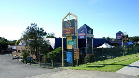 Oaks Hotel Motel - Accommodation NSW 14