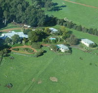 Harvey Hills Farmstay Chalets - Accommodation NSW