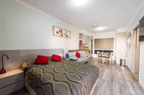 Athena Motel Apartments - Accommodation NSW 7