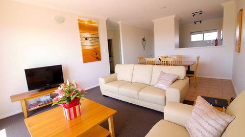 Margaret's Beach Resort - Accommodation NSW 3