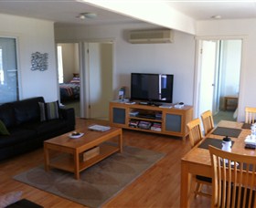 Azure Beach House - Accommodation NSW 0