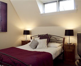 Mews Motel - The - Accommodation NSW 3