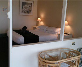 Abel Tasman Airport Motor Inn - Accommodation NSW 2