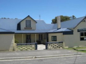 Gladstone TAS Accommodation NSW