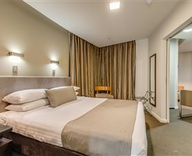 Mantra Collins Hotel - Accommodation NSW 4