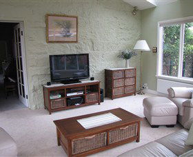 Crescentfield Cottage - Accommodation NSW 4