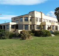 Riviera Hotel - Accommodation NSW
