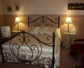 Westbury Gingerbread Cottages - The - Accommodation NSW 5
