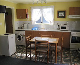 Westbury Brook Cottage - Accommodation NSW 4