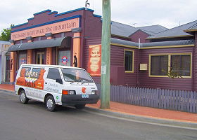 Bears Went Over The Mountain - Accommodation NSW 0