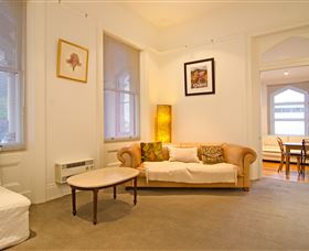 Roxburgh House Apartments - Accommodation NSW 1