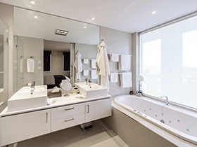 Lansdowne Apartments - The - Accommodation NSW 0