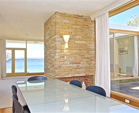 Riverfront Motel & Villas - Accommodation NSW 0