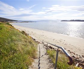 Hotel Bruny - Accommodation NSW 2