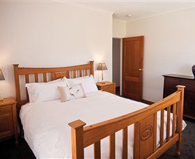 Parnella Kettering Accommodation - Accommodation NSW 2